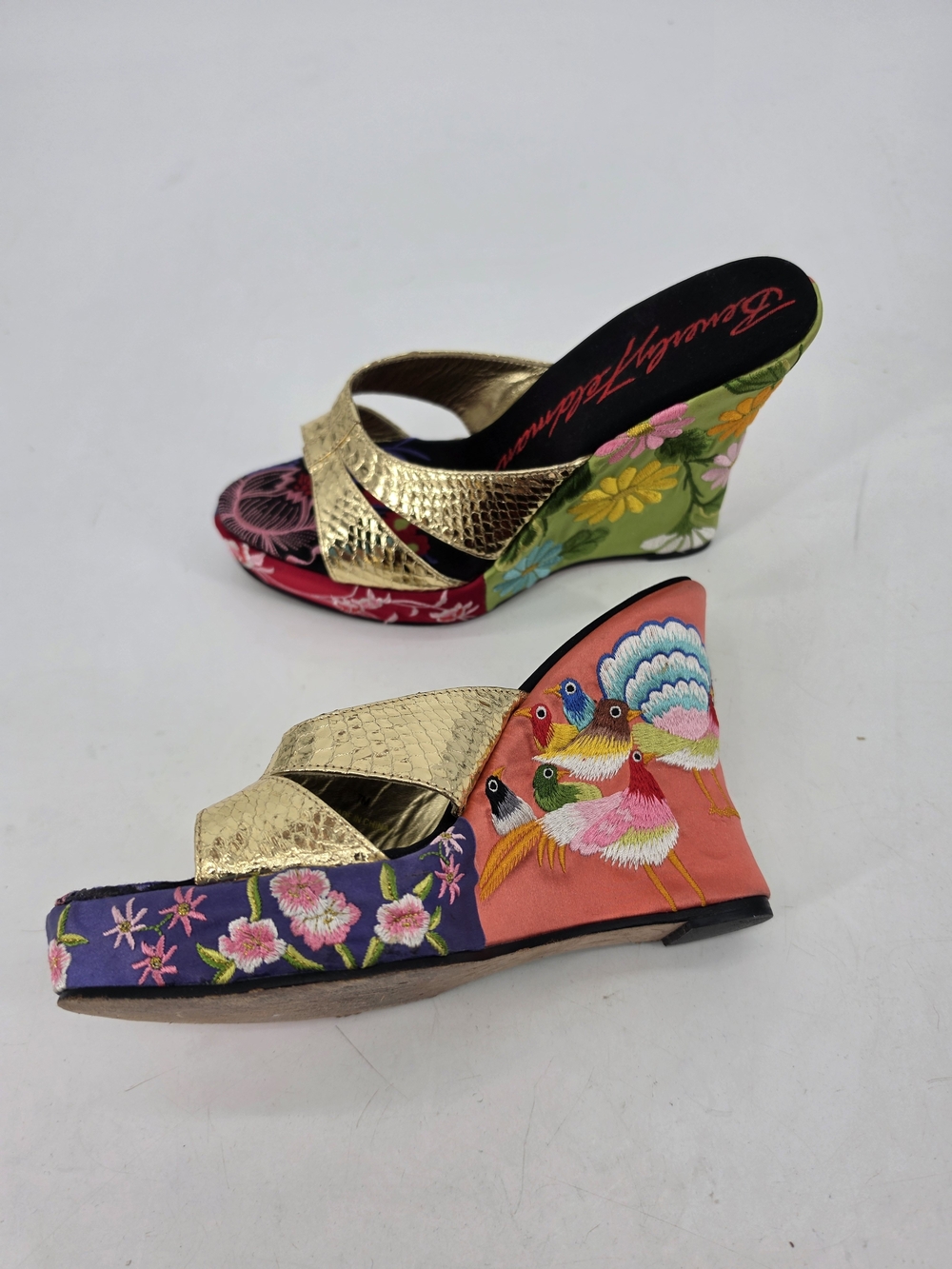 Beverly Feldman Bora Bora Gold Embroidered Multicolor Wedge Sandals 7